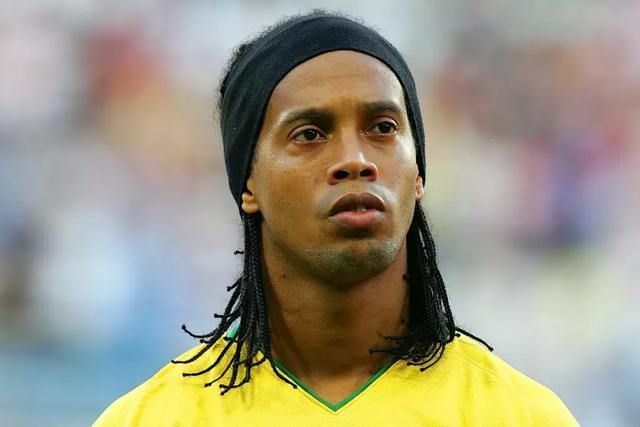 浙江队为余嘉豪注册 队内仅吴前一人身背顶薪